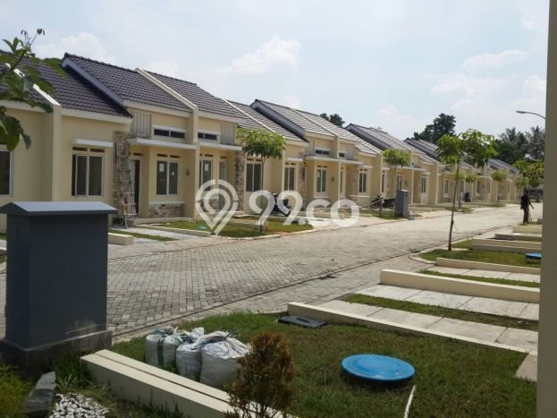 Rumah kawasan Cisauk, Tangerang, LT 72m² LB 45m² Rumah kawasan Cisauk, Tangerang, LT 72m² LB 45m²