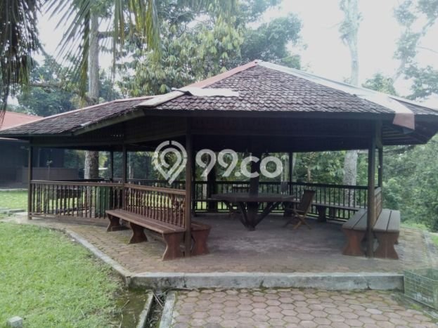 Rumah Terawat area Balikpapan Utara, Balikpapan, Luas Tanah 52630m2m², LB 1000m2m² Rumah Terawat area Balikpapan Utara, Balikpapan, Luas Tanah 52630m2m², LB 1000m2m²