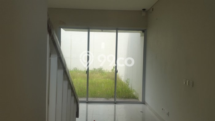 Kesempatan Investasi Rumah Terawat di Kawasan BSD Eminent, Tangerang Kesempatan Investasi Rumah Terawat di Kawasan BSD Eminent, Tangerang