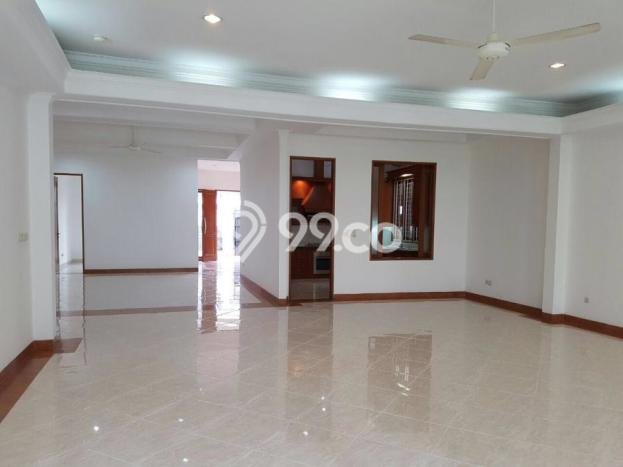 SPECIAL PRICE! Rumah area Kemang, 3 KM, Akses Mudah Fasilitas Umum, Luas 400m² LB 900m² SPECIAL PRICE! Rumah area Kemang, 3 KM, Akses Mudah Fasilitas Umum, Luas 400m² LB 900m²