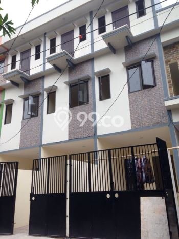 Rumah Mewah 3 Kamar Tidur Dekat Fasilitas Umum di Cengkareng, Jakarta Barat Rumah Mewah 3 Kamar Tidur Dekat Fasilitas Umum di Cengkareng, Jakarta Barat