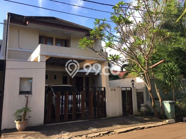 Rumah 3 KT 2 KM Luas Tanah 160m², Luas Bangunan 185m² di Lebak Bulus, Jakarta Selatan Rumah 3 KT 2 KM Luas Tanah 160m², Luas Bangunan 185m² di Lebak Bulus, Jakarta Selatan