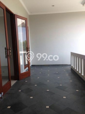 Rumah Idaman Keluarga! Rumah Mewah di Pondok Labu, Jakarta Selatan, LT 300m² LB 600m² Rumah Idaman Keluarga! Rumah Mewah di Pondok Labu, Jakarta Selatan, LT 300m² LB 600m²