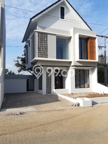 Rumah Siap Huni di Padasuka, Bandung, Luas 102m² LB 75m² Rumah Siap Huni di Padasuka, Bandung, Luas 102m² LB 75m²