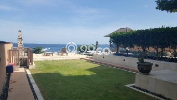 Beach front villa Beach front villa