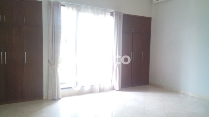 Jarang Ada! Rumah Sewa 6 Kamar Bagus Siap Huni Kemang Jarang Ada! Rumah Sewa 6 Kamar Bagus Siap Huni Kemang