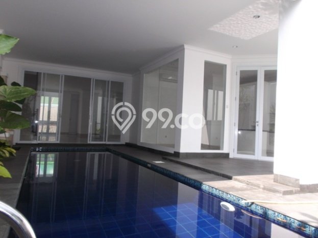 Rumah area Kemang, Dekat Tol, 4 KT, LT 600m² LB 400m² Rumah area Kemang, Dekat Tol, 4 KT, LT 600m² LB 400m²