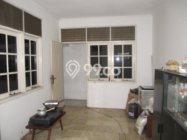 Rumah di Cinere, Depok, Luas 512m² Bangunan 200m² - JUAL CEPAT! Rumah di Cinere, Depok, Luas 512m² Bangunan 200m² - JUAL CEPAT!