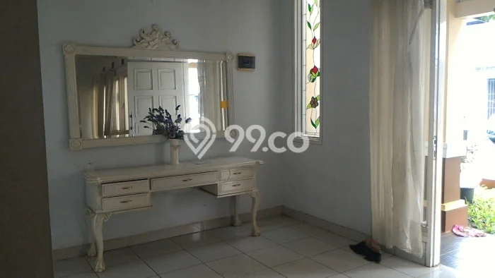 Rumah Strategis kawasan Ciputat, 3 KT, Area Tenang, Luas 105m² Bangunan 140m² Rumah Strategis kawasan Ciputat, 3 KT, Area Tenang, Luas 105m² Bangunan 140m²