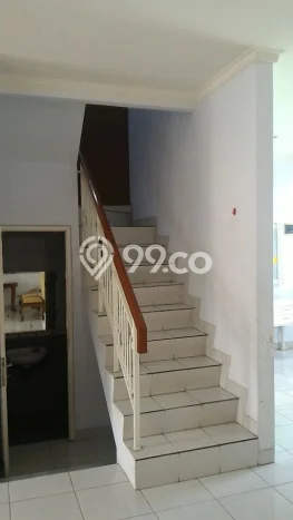 Rumah Strategis kawasan Ciputat, 3 KT, Area Tenang, Luas 105m² Bangunan 140m² Rumah Strategis kawasan Ciputat, 3 KT, Area Tenang, Luas 105m² Bangunan 140m²
