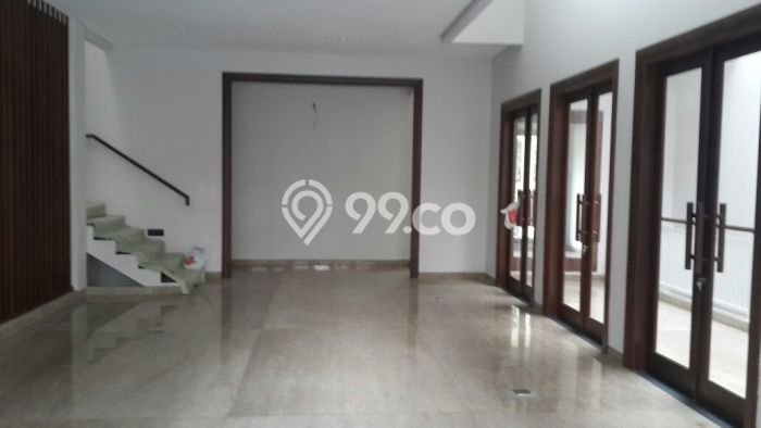 Rumah Modern area Pangkalan Jati, Depok, LT 308m² Bangunan 500m² Rumah Modern area Pangkalan Jati, Depok, LT 308m² Bangunan 500m²