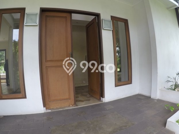 Rumah Strategis dengan 3 Kamar Tidur dan 2 Kamar Mandi di Area Ampera, Jakarta Selatan Rumah Strategis dengan 3 Kamar Tidur dan 2 Kamar Mandi di Area Ampera, Jakarta Selatan