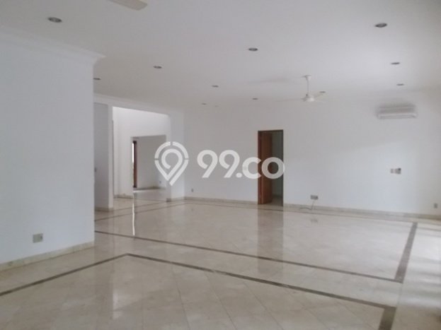 Rumah di Kemang, 4 KT, View Indah, Luas 900m² Bangunan 500m² Rumah di Kemang, 4 KT, View Indah, Luas 900m² Bangunan 500m²