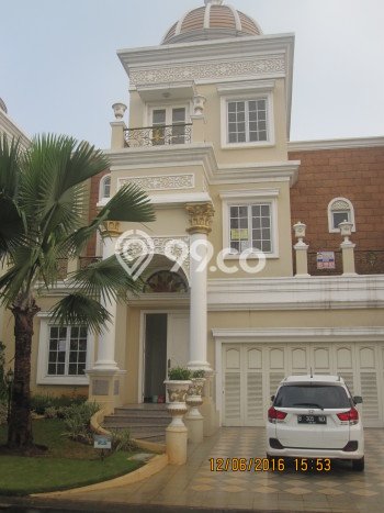 Rumah Luas Tanah 349m² di Serpong, Tangerang Selatan - Lokasi Strategis Rumah Luas Tanah 349m² di Serpong, Tangerang Selatan - Lokasi Strategis