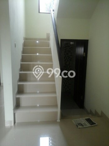 Rumah Modern Cantik 3 KT Siap Huni di Jagakarsa Rumah Modern Cantik 3 KT Siap Huni di Jagakarsa