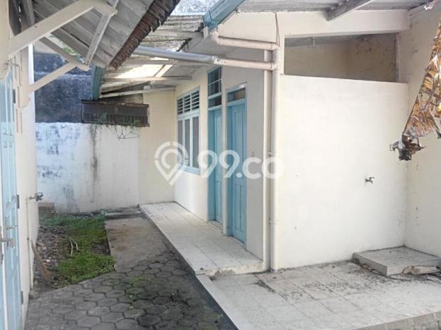 EXCLUSIVE OFFER! Rumah di Puspowarno, 3 KT, Lingkungan Elite, LT 168m² Bangunan 334m² EXCLUSIVE OFFER! Rumah di Puspowarno, 3 KT, Lingkungan Elite, LT 168m² Bangunan 334m²