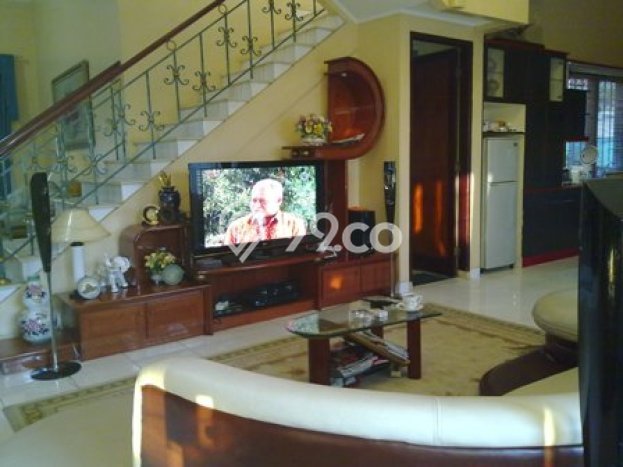 Investasi Menjanjikan 4 Kamar Tidur Lokasi Prestisius di Kawasan Berkembang Geger Kalong, Bandung Investasi Menjanjikan 4 Kamar Tidur Lokasi Prestisius di Kawasan Berkembang Geger Kalong, Bandung