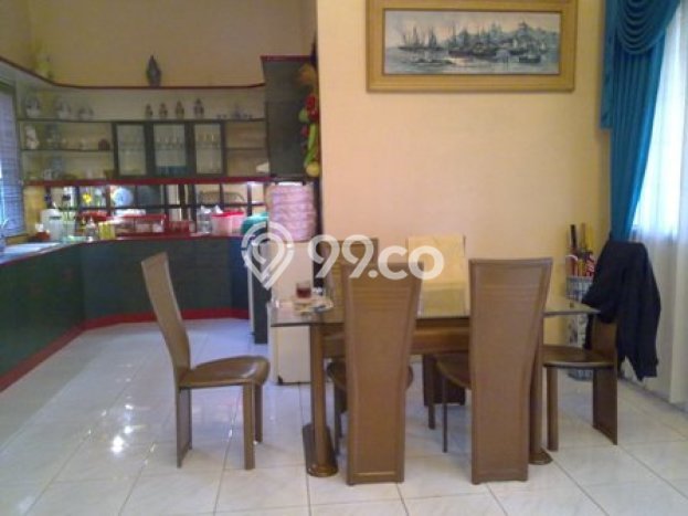 Investasi Menjanjikan 4 Kamar Tidur Lokasi Prestisius di Kawasan Berkembang Geger Kalong, Bandung Investasi Menjanjikan 4 Kamar Tidur Lokasi Prestisius di Kawasan Berkembang Geger Kalong, Bandung