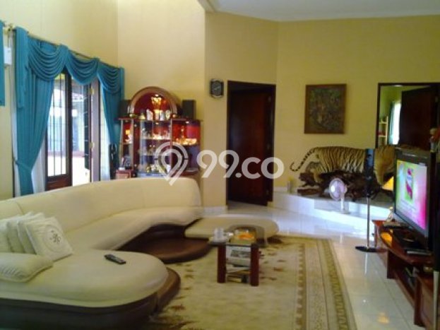 Investasi Menjanjikan 4 Kamar Tidur Lokasi Prestisius di Kawasan Berkembang Geger Kalong, Bandung Investasi Menjanjikan 4 Kamar Tidur Lokasi Prestisius di Kawasan Berkembang Geger Kalong, Bandung