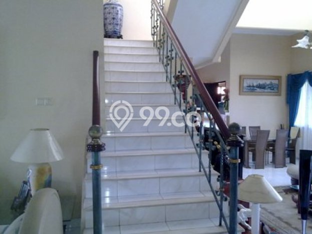 Investasi Menjanjikan 4 Kamar Tidur Lokasi Prestisius di Kawasan Berkembang Geger Kalong, Bandung Investasi Menjanjikan 4 Kamar Tidur Lokasi Prestisius di Kawasan Berkembang Geger Kalong, Bandung