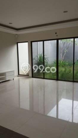 Jarang Ada! Rumah Sewa 4 Kamar Bagus Siap Huni BSD Green Wich Jarang Ada! Rumah Sewa 4 Kamar Bagus Siap Huni BSD Green Wich