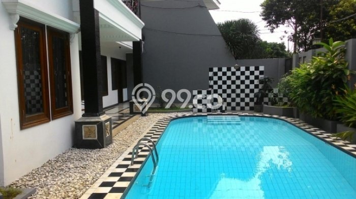 GOOD DEAL! Rumah area Lebak Bulus, 4 KT, Siap Huni, LT 650m² Bangunan 800m² GOOD DEAL! Rumah area Lebak Bulus, 4 KT, Siap Huni, LT 650m² Bangunan 800m²
