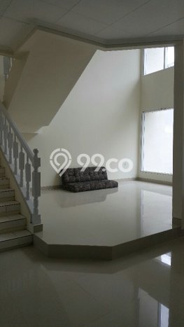 PRIME LOCATION! Rumah Berkembang area Lippo Karawaci, LT 240m² Bangunan 275m² PRIME LOCATION! Rumah Berkembang area Lippo Karawaci, LT 240m² Bangunan 275m²