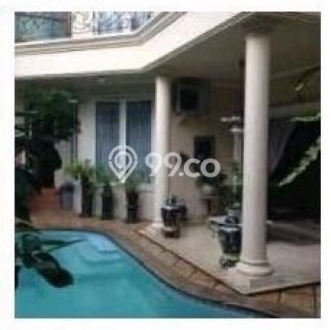 Rumah Mewah dengan Private Pool di Jl. Pangima Polim, Jakarta Selatan Rumah Mewah dengan Private Pool di Jl. Pangima Polim, Jakarta Selatan