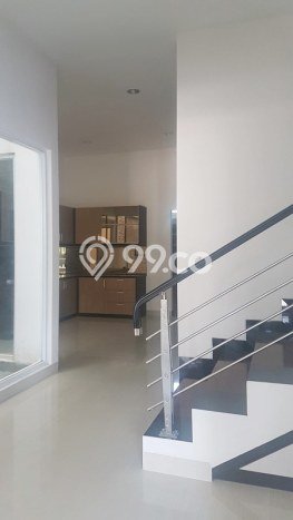 Jual Rumah Mewah Elegan Dengan View Cantik di Alam Sutera, Tangerang Jual Rumah Mewah Elegan Dengan View Cantik di Alam Sutera, Tangerang