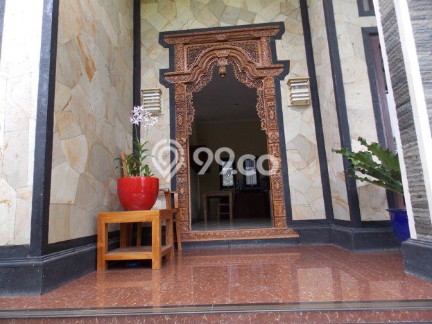 Rumah Tenang di Nusa Dua, 2 KT, Luas 143m² LB 70m² Rumah Tenang di Nusa Dua, 2 KT, Luas 143m² LB 70m²