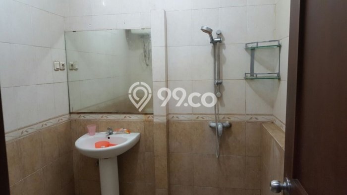 Rumah Luas Tanah 200m² di Batununggal, Bandung - Akses Mudah Rumah Luas Tanah 200m² di Batununggal, Bandung - Akses Mudah