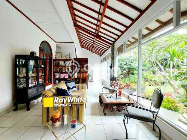 Rumah Impian dengan 4 Kamar Tidur di Lingkungan Asri Kebayoran Baru, Jakarta Selatan Rumah Impian dengan 4 Kamar Tidur di Lingkungan Asri Kebayoran Baru, Jakarta Selatan