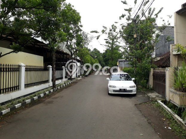 Rumah di Buah Batu, Bandung, Luas 400m² LB 200m² Rumah di Buah Batu, Bandung, Luas 400m² LB 200m²
