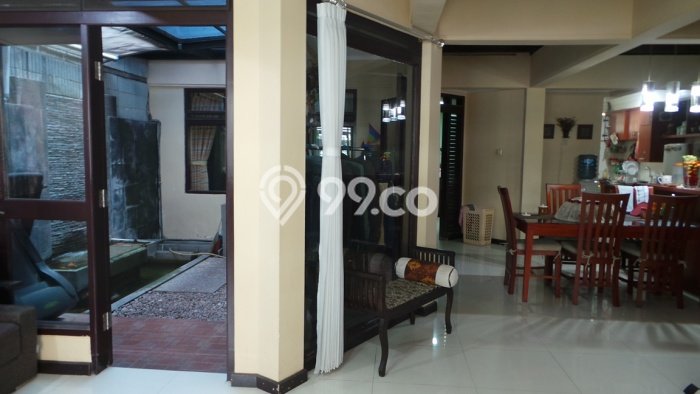 Rumah Luas Asri 4 KT Siap Huni di Cikutra Bandung Rumah Luas Asri 4 KT Siap Huni di Cikutra Bandung