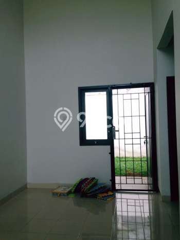 For Sale Hunian Rumah Nyaman 2 KT di Graha Raya, Tangerang For Sale Hunian Rumah Nyaman 2 KT di Graha Raya, Tangerang
