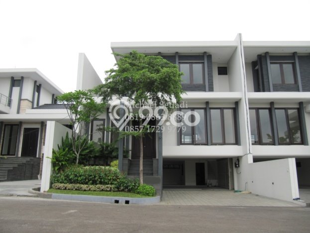 Rumah Terawat 4 KT 5 KM di Ampera, Jakarta Selatan Rumah Terawat 4 KT 5 KM di Ampera, Jakarta Selatan
