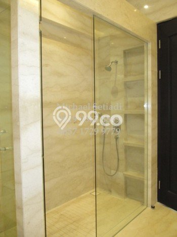 Rumah Terawat 4 KT 5 KM di Ampera, Jakarta Selatan Rumah Terawat 4 KT 5 KM di Ampera, Jakarta Selatan