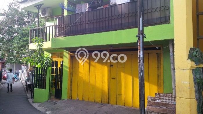Rumah Elit Modern Tanpa Renovasi di Condet Jakarta Timur Rumah Elit Modern Tanpa Renovasi di Condet Jakarta Timur