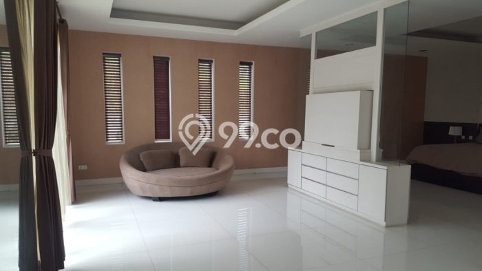 Rumah Mewah dan Strategis di Dago Bandung Utara Rumah Mewah dan Strategis di Dago Bandung Utara