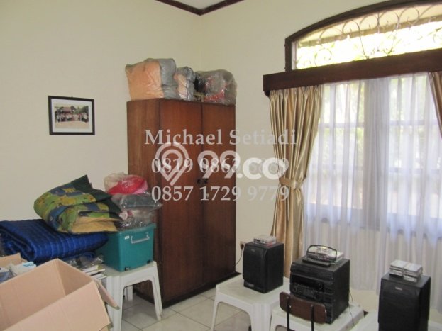 Rumah 4 KT 3 KM Newly Renovated di Bintaro, Dekat Mal, Jakarta Selatan Rumah 4 KT 3 KM Newly Renovated di Bintaro, Dekat Mal, Jakarta Selatan