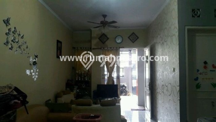 Rumah Berkualitas 3 Kamar Tidur dan 3 Kamar Mandi di Serpong, Dekat Pusat Kota, Tangerang Selatan Rumah Berkualitas 3 Kamar Tidur dan 3 Kamar Mandi di Serpong, Dekat Pusat Kota, Tangerang Selatan