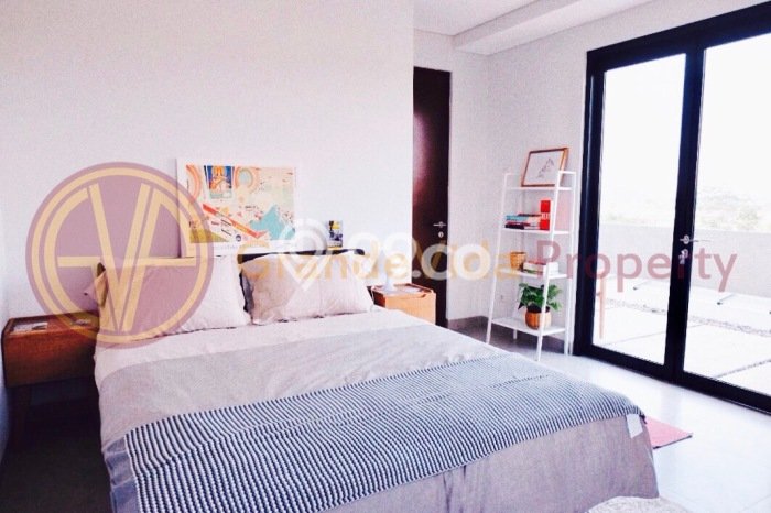 Ready to Use! Luxury House LT 120m2 Desain Modern di Pondok Labu Ready to Use! Luxury House LT 120m2 Desain Modern di Pondok Labu
