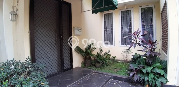 Rumah 4 KT 4 KM LT 1m², Luas Bangunan 333m² di Lebak Bulus, Jakarta Selatan Rumah 4 KT 4 KM LT 1m², Luas Bangunan 333m² di Lebak Bulus, Jakarta Selatan