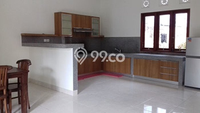 Rumah di Sanur, 4 KT, Design Minimalis, Luas 550m² Bangunan 200m² Rumah di Sanur, 4 KT, Design Minimalis, Luas 550m² Bangunan 200m²