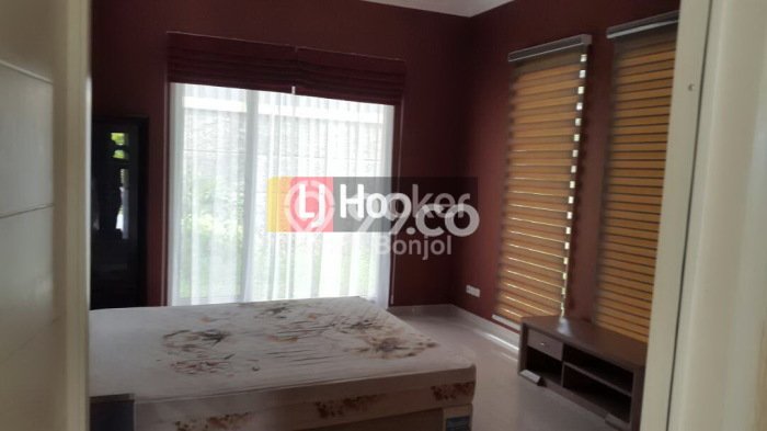 Rumah Minimalis 5 Kamar Siap Huni di Kompleks Cluster Jangli, Semarang Rumah Minimalis 5 Kamar Siap Huni di Kompleks Cluster Jangli, Semarang