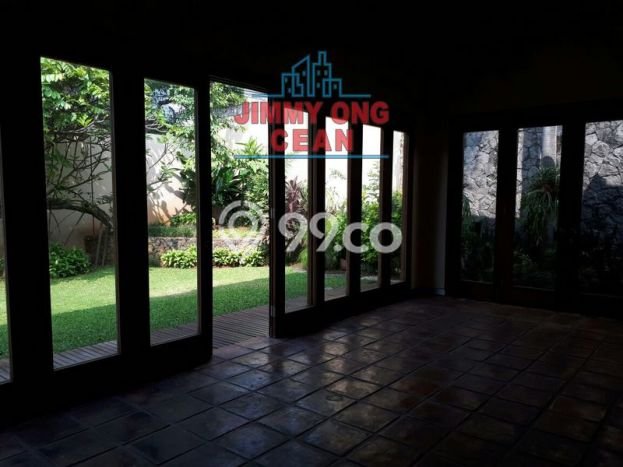 For Sale! Luxury House LT 957m2 Desain Elegan di Bangka For Sale! Luxury House LT 957m2 Desain Elegan di Bangka