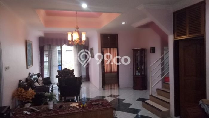 Rumah di Bintaro, Jakarta Selatan, LT 200m² LB 380m² Rumah di Bintaro, Jakarta Selatan, LT 200m² LB 380m²