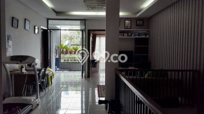Rumah Elit Modern Siap Huni di BSD Tangerang Rumah Elit Modern Siap Huni di BSD Tangerang