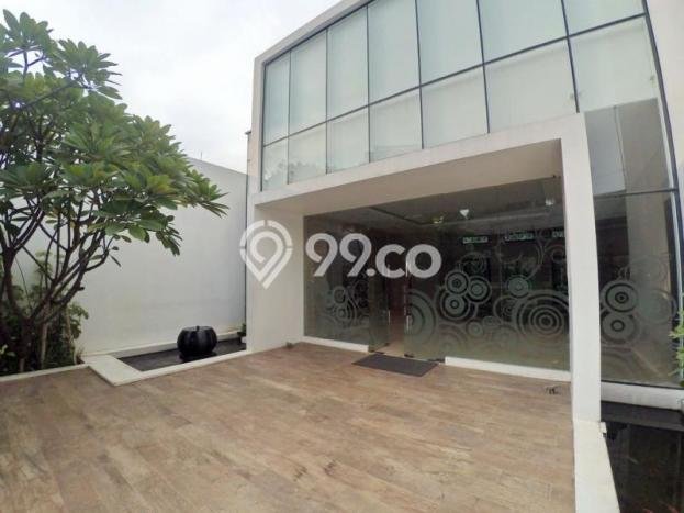 Rumah LB 700m² di Pusat Kota Kebayoran Lama, Jakarta Selatan - Lokasi Premium Rumah LB 700m² di Pusat Kota Kebayoran Lama, Jakarta Selatan - Lokasi Premium