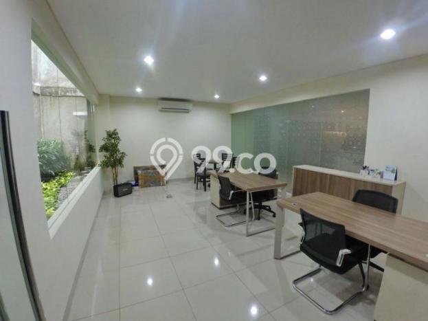 Rumah LB 700m² di Pusat Kota Kebayoran Lama, Jakarta Selatan - Lokasi Premium Rumah LB 700m² di Pusat Kota Kebayoran Lama, Jakarta Selatan - Lokasi Premium
